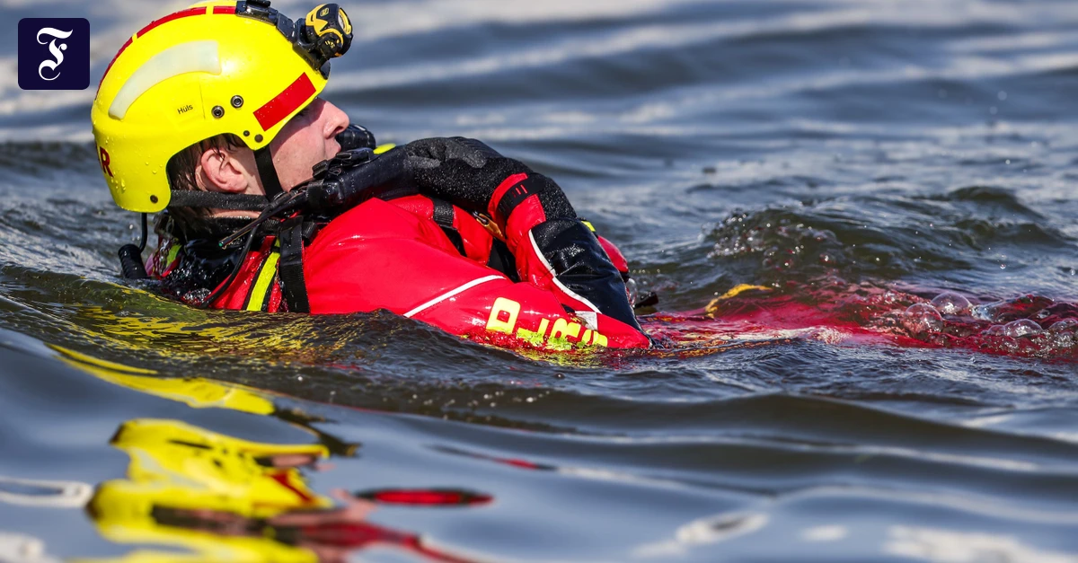 Der-Wert-der-DLRG-Lebensretter-bleiben-oben-Populisten-gehen-unter