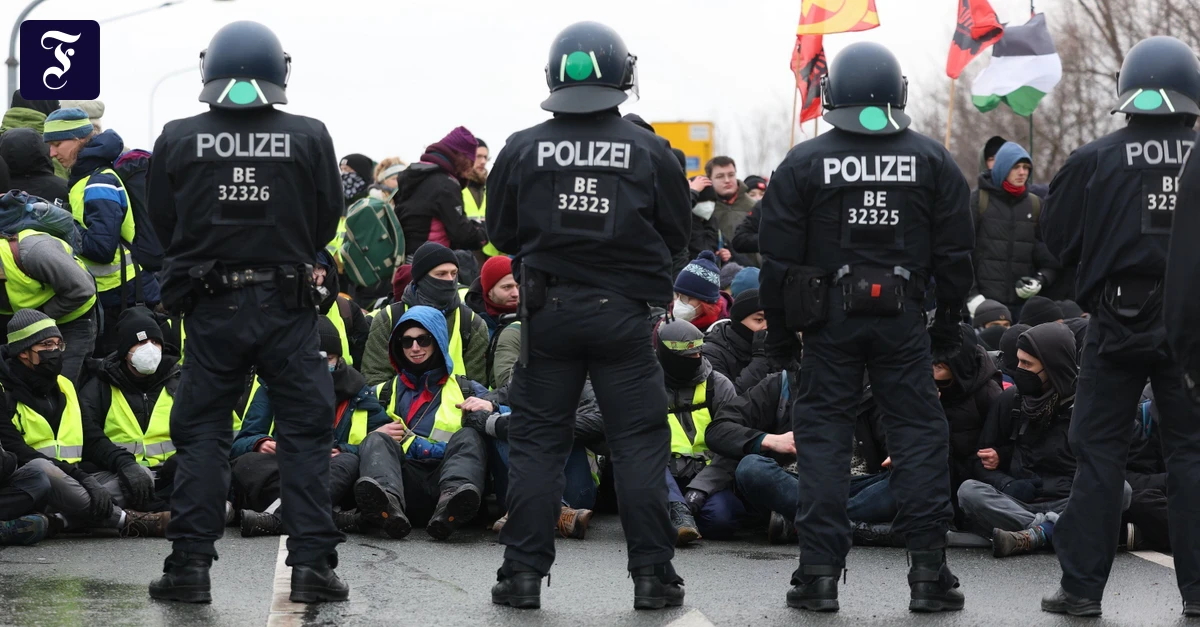 Blockaden-gegen-AfD-Jugend-Von-uns-geht-keine-Eskalation-aus-