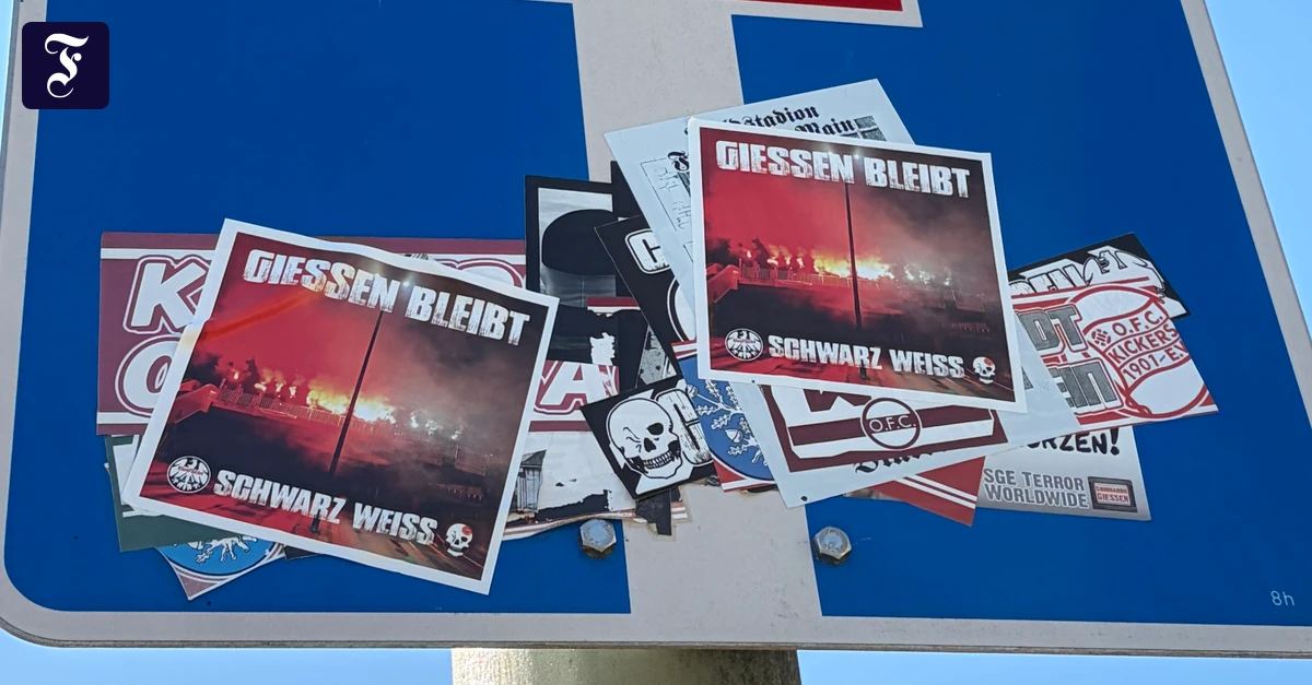 FussballSticker-Das-klebrige-Fan-Duell