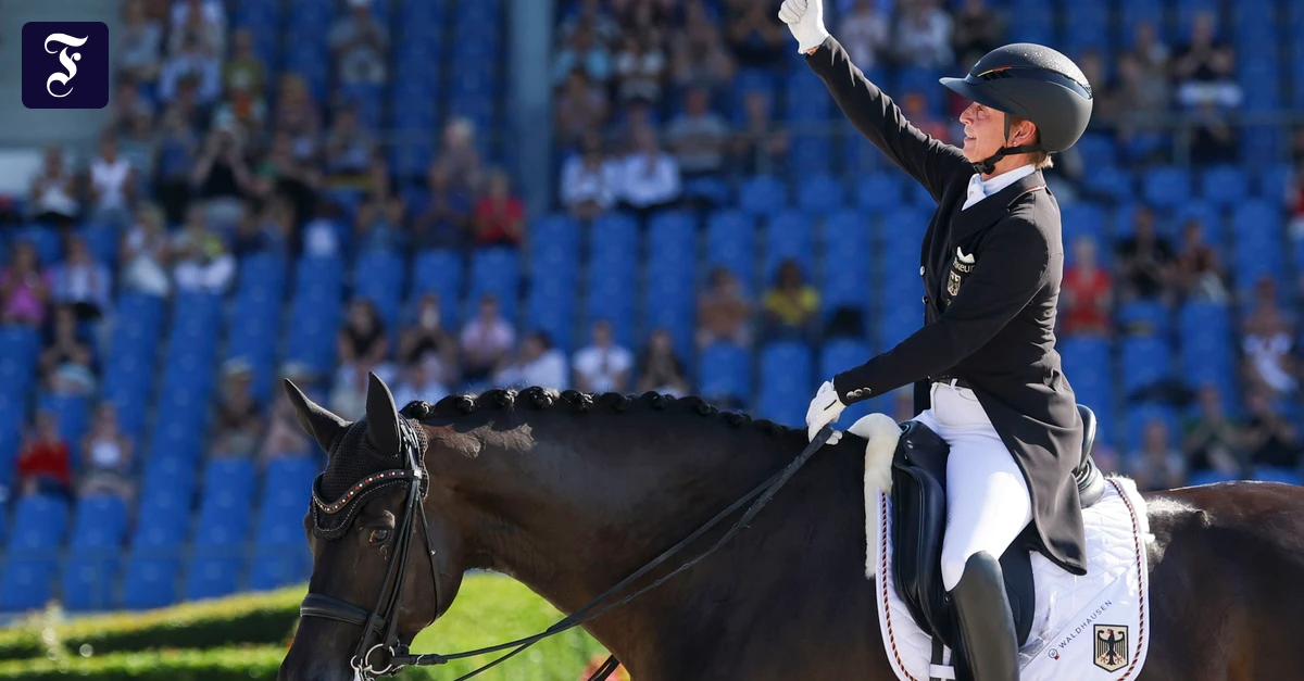 „Die pure Freude“: Deutsche Dressurequipe gewinnt WM-Gold