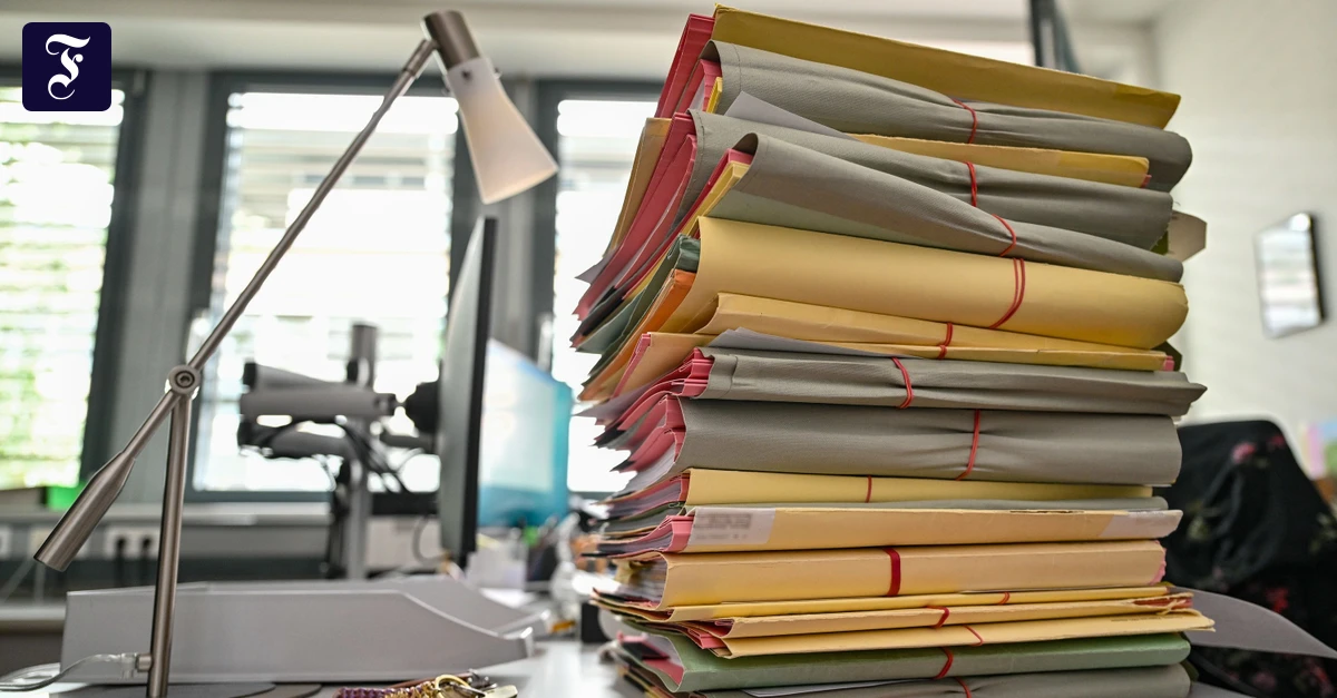 arbeitswelt-Weniger-Stress-mit-Ordnung-auf-dem-Schreibtisch