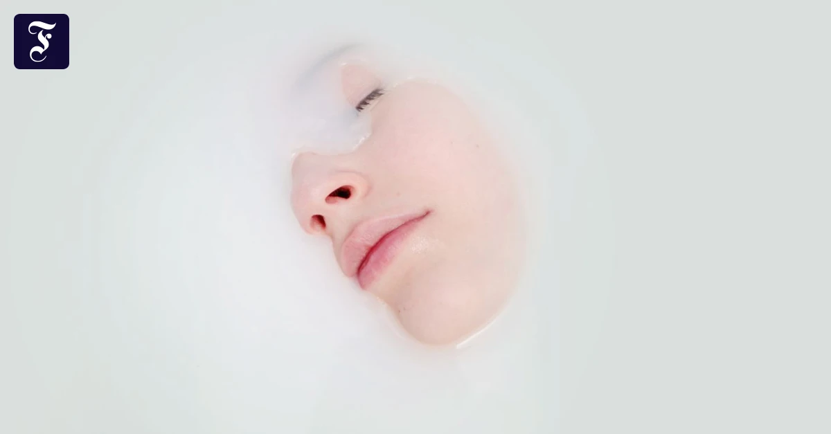 Sprechzeit mit Dr. Schmidt: „Bei der Haut sind externe Einflüsse extrem wichtig“