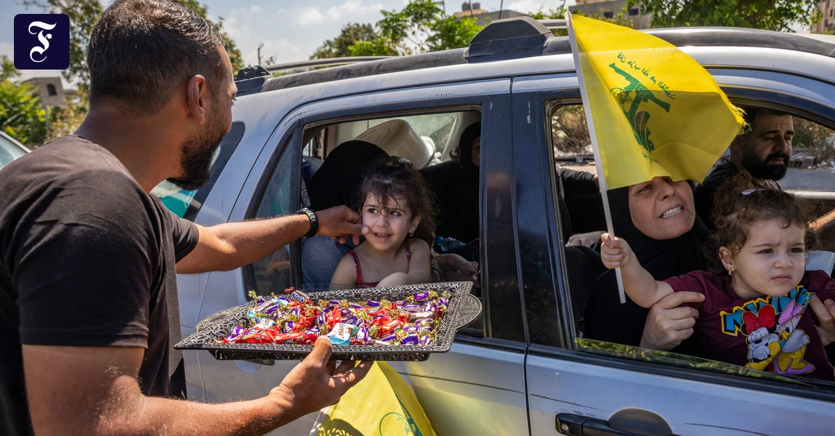 Pressetour der Hizbullah: Bonbons für die Vertriebenen des Krieges
