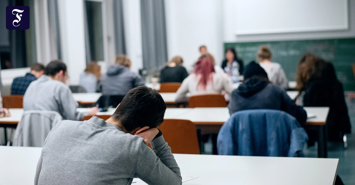 Kolumne-Uni-live-Sind-wir-unpolitisch-