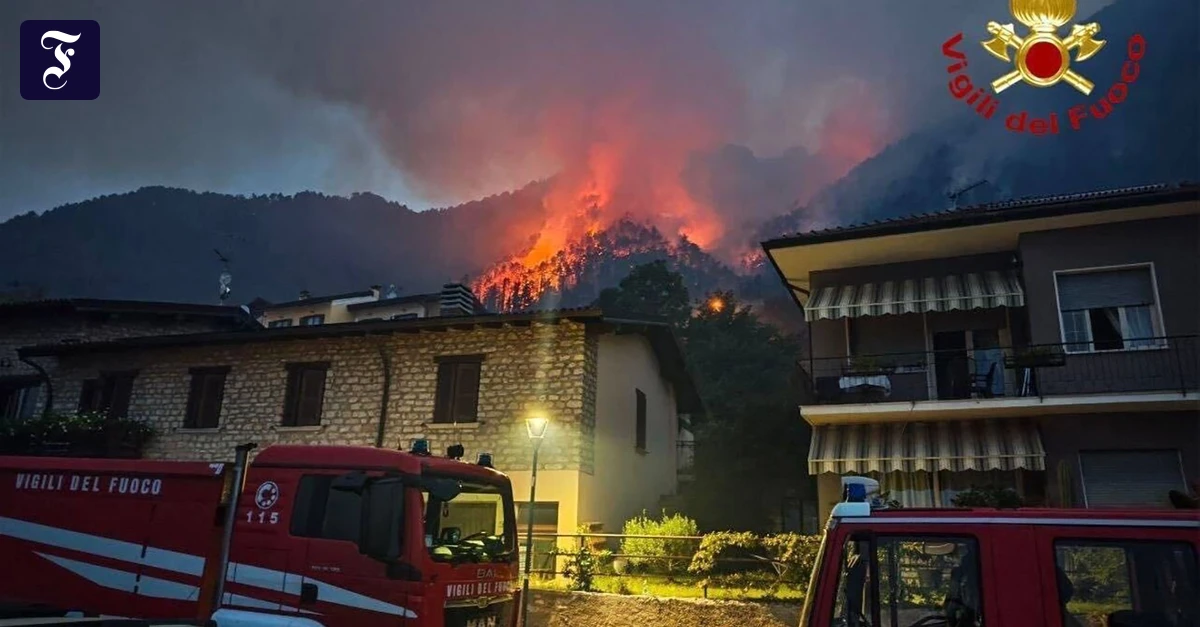 Forest fire at Lake Garda: Holidaymakers have to leave their houses