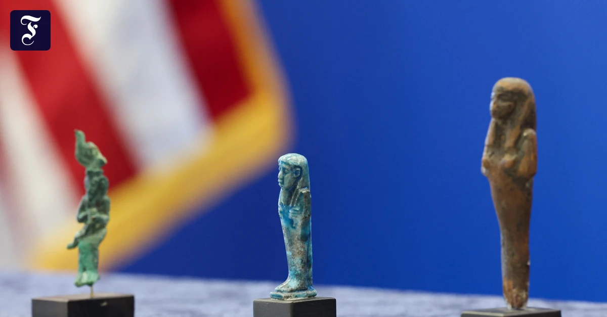 Geraubte Kunst: FBI gibt Diebesgut an Ägypten zurück