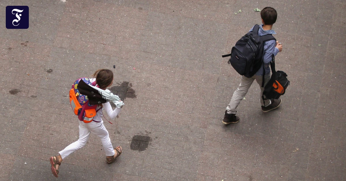 Deutsches Schulbarometer: „Social Media wird überschätzt, der Kampf gegen Armut ist entscheidender“