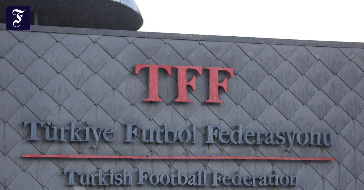 Scandal in Turkish football: Head of referees arrested