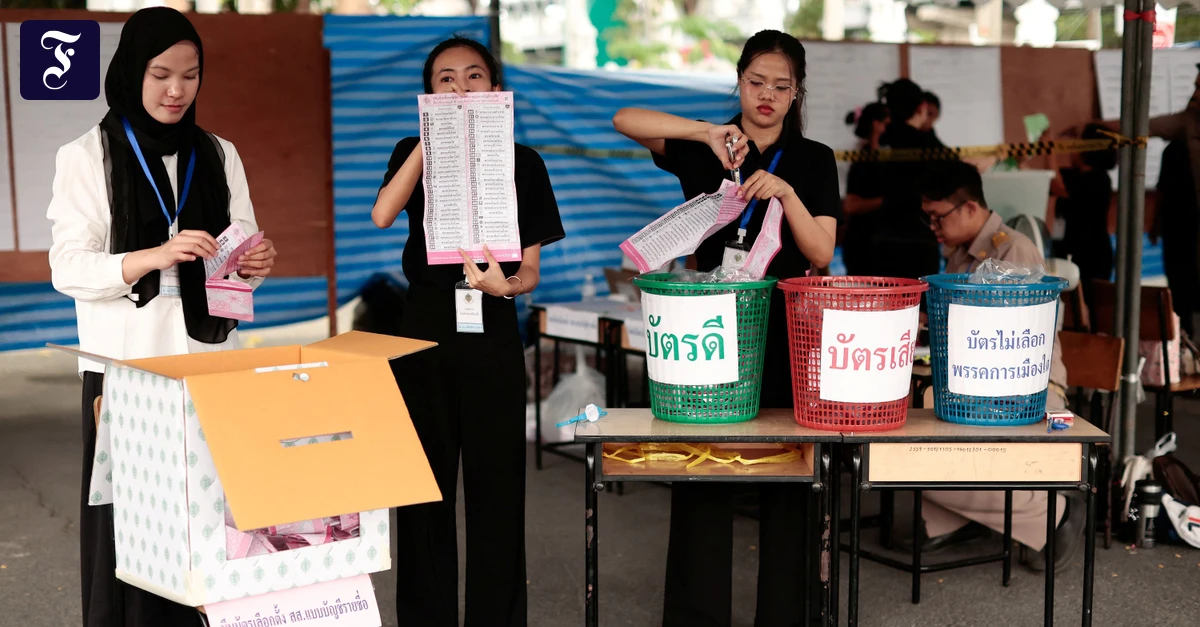 Vorgezogene-Wahlen-Thailands-Regierungspartei-vor-Wahlsieg
