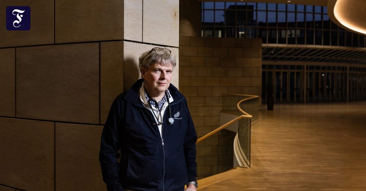 Kolumne-Der-Landarzt-Arbeit-kann-krank-machen-keine-Arbeit-aber-auch