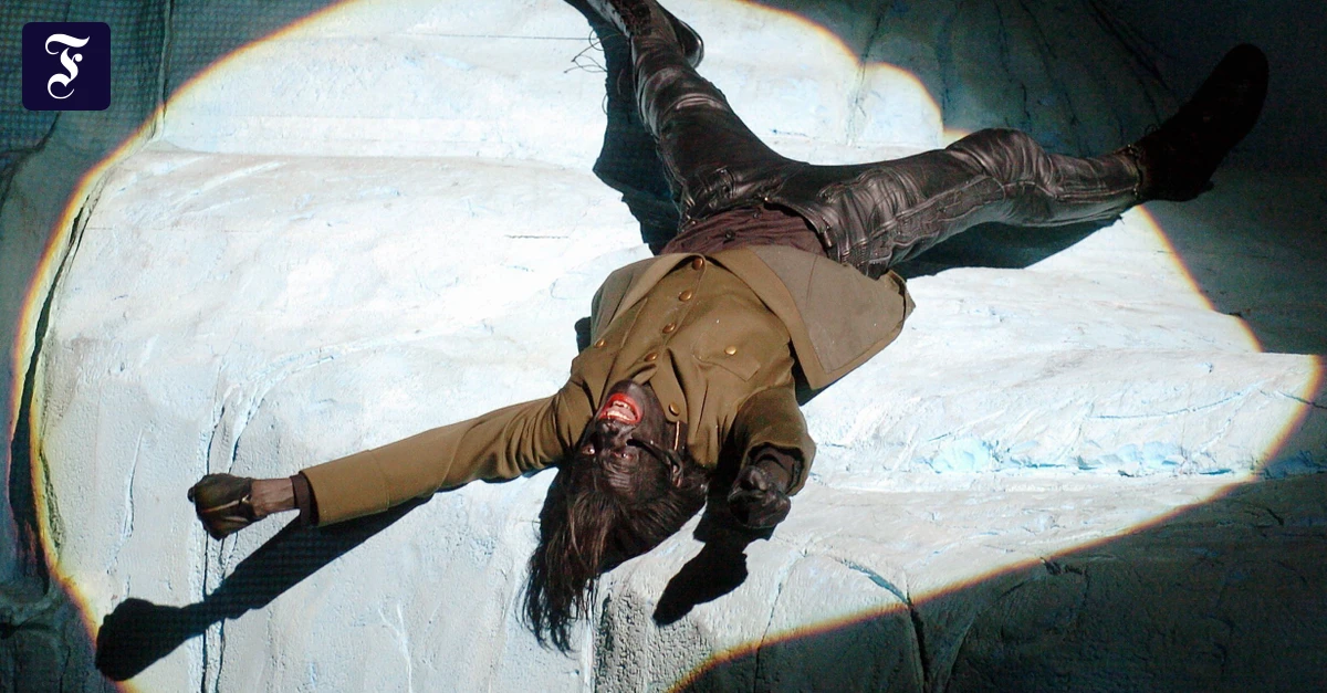 Theater-in-Hamburg-Korrektheit-essen-Theaterseele-auf