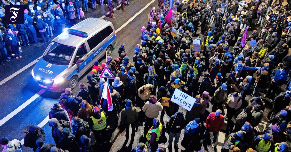 Polizeichef-kontert-Vorw-rfe-Friedliche-Demonstranten-hatten-die-M-glichkeit-sich-zu-entfernen-