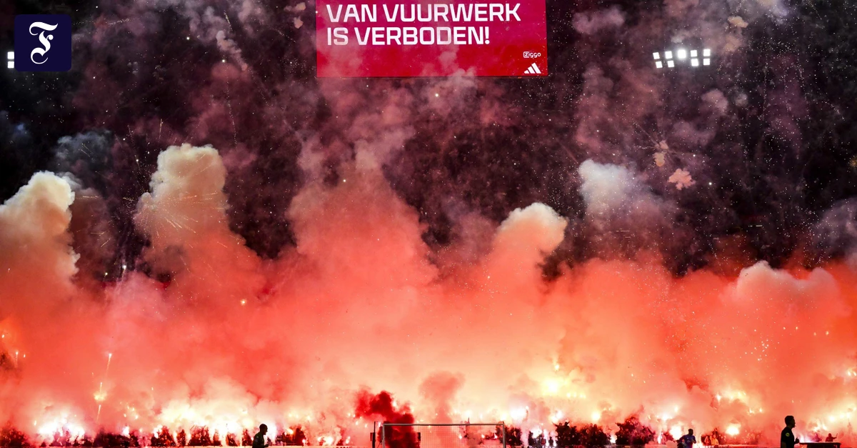 gedenken-an-klubmitglied-anh-nger-z-ndeln-f-r-toten-fan-spiel-abgebrochen