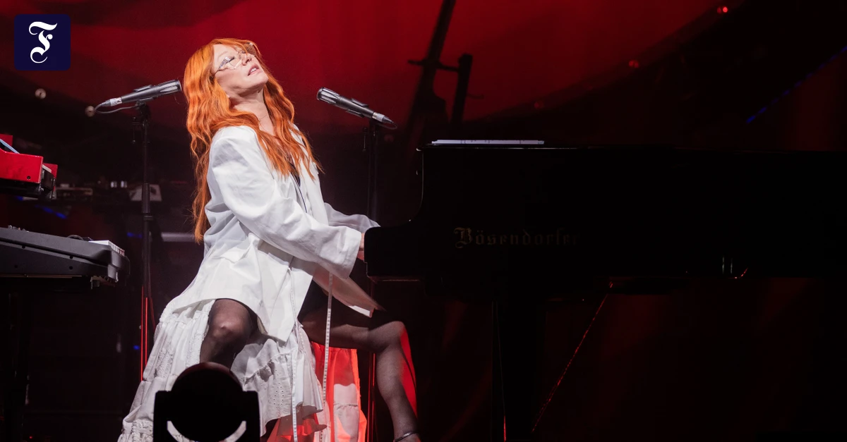 Neues-Album-von-Tori-Amos-Seid-nicht-wie-die-Cornflakes-im-Sturm