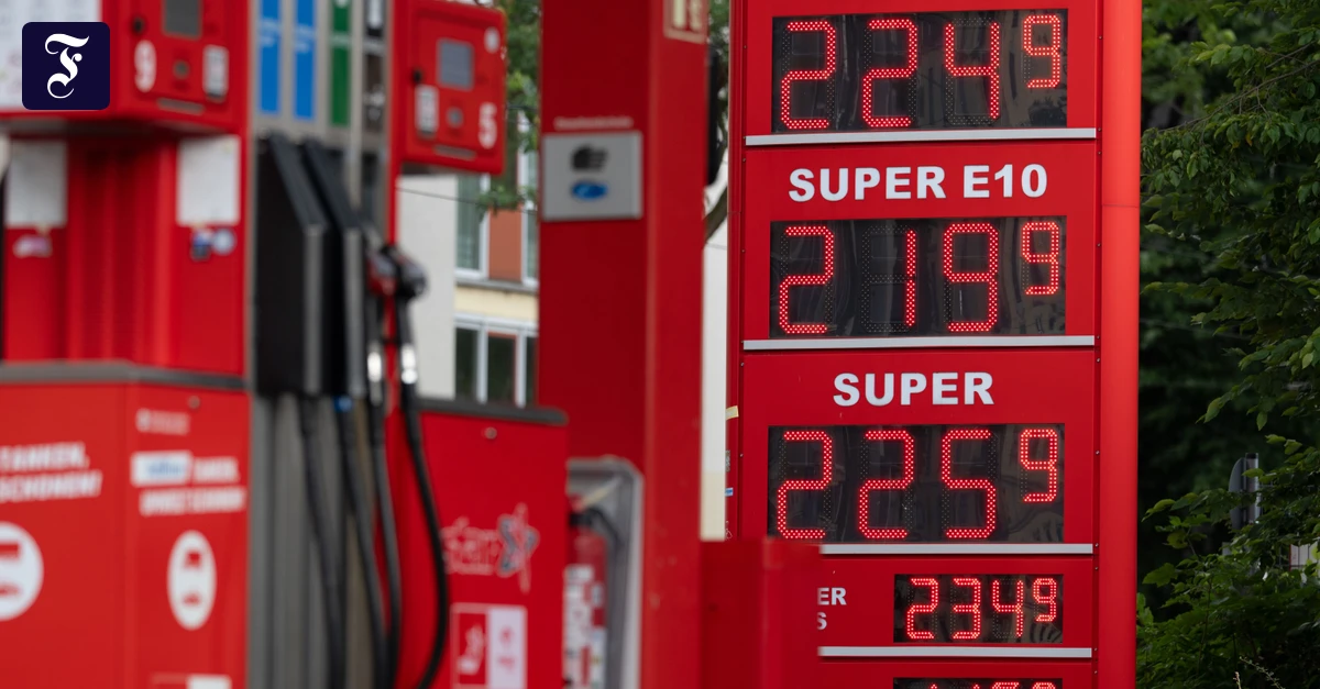 Preis pro Liter soll sinken: Bundeskabinett beschließt Tankrabatt