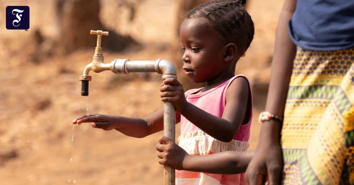 F-A-Z-Leser-helfen-Der-lange-Weg-zum-Wasser