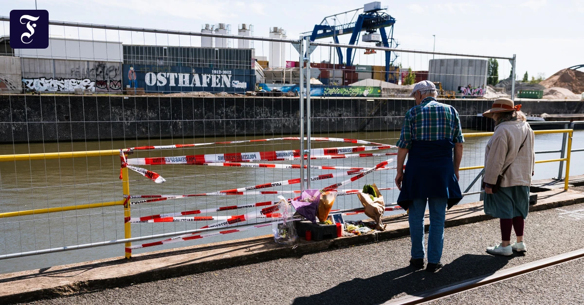 Unfall in Frankfurt: Siebzehnjährige nach Sturz ins Hafenbecken gestorben