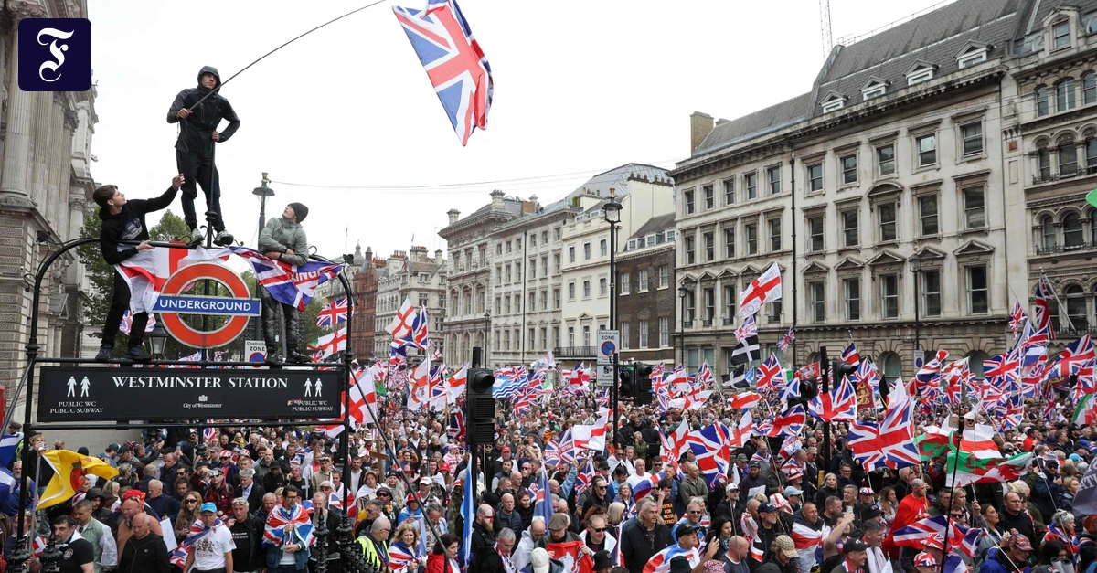 London: Tausende nehmen an rechtsextremem Protest teil