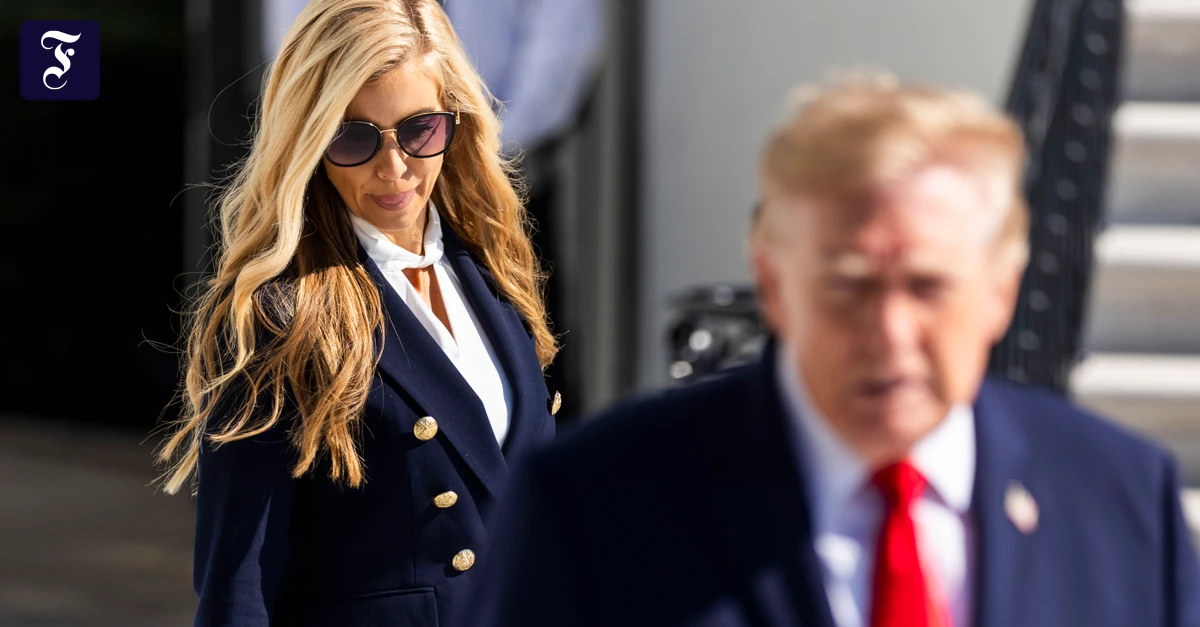 trumps pressesprecherin: Zacharia muss schon wieder gehen