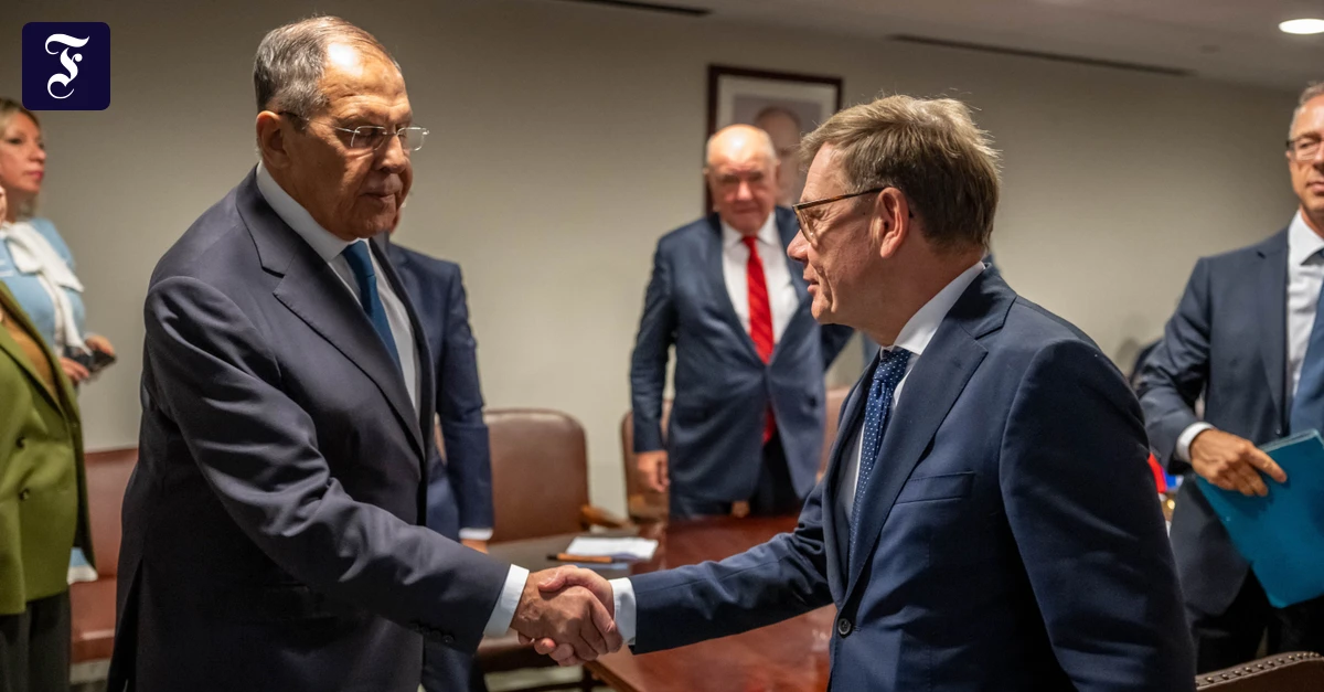 Ukraine: Not a good time for Wadephul's handshake with Lavrov