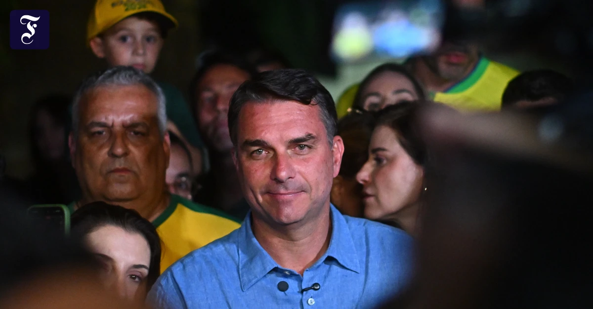 Brazil's Rightward Shift Puts Bolsonaro Ahead of Lula