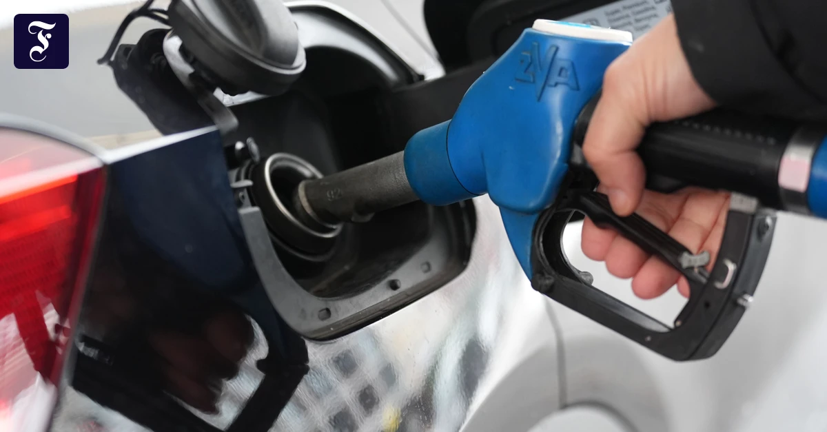 Fuel Discount 2.0: Katherina Reiche Demands Tax Cut