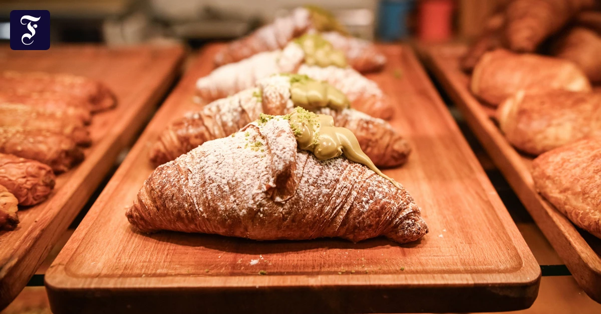 pistaziencreme-die-k-nigin-am-fr-hst-ckstisch