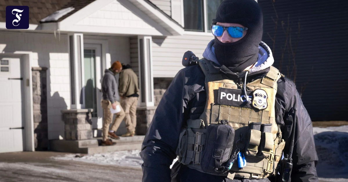 Historiker-Timothy-Snyder-Trump-spielt-nicht-in-der-gleichen-Liga-wie-Musk-und-Putin-