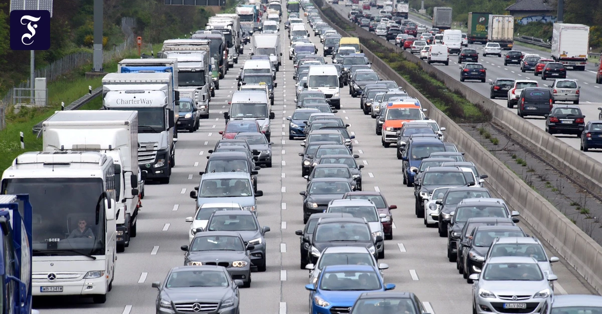 Ferienstart in Hessen: ADAC warnt vor Staus auf Autobahnen