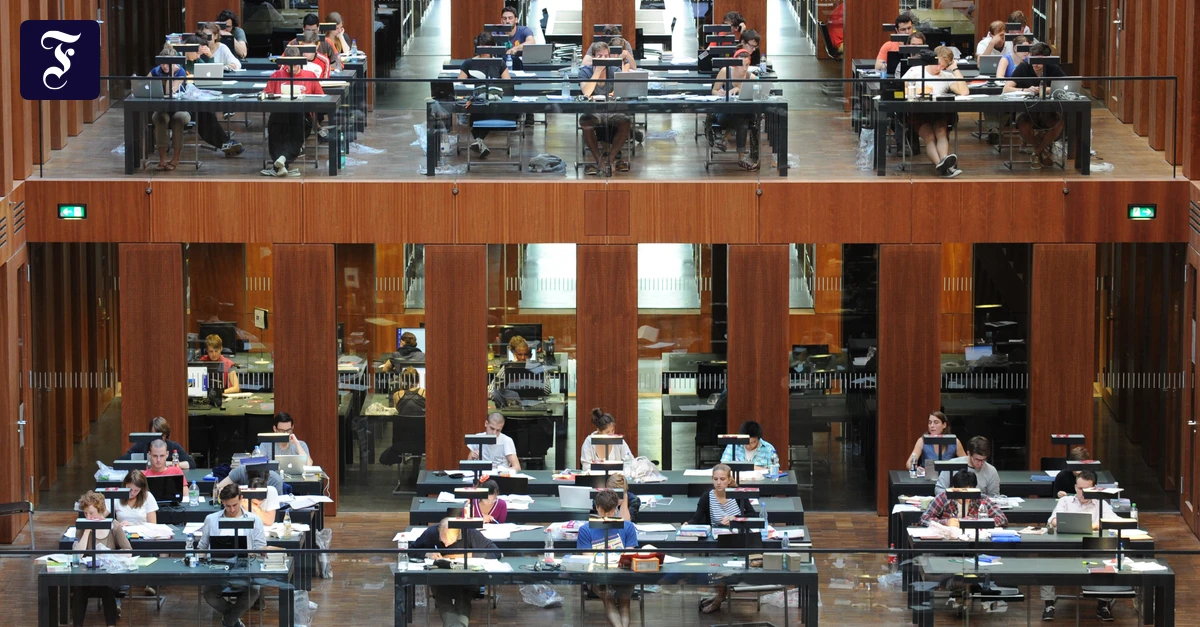 cloud statt Uniserver: Können US-Geheimdienste bald auf deutsche Bibliotheksdaten zugreifen?