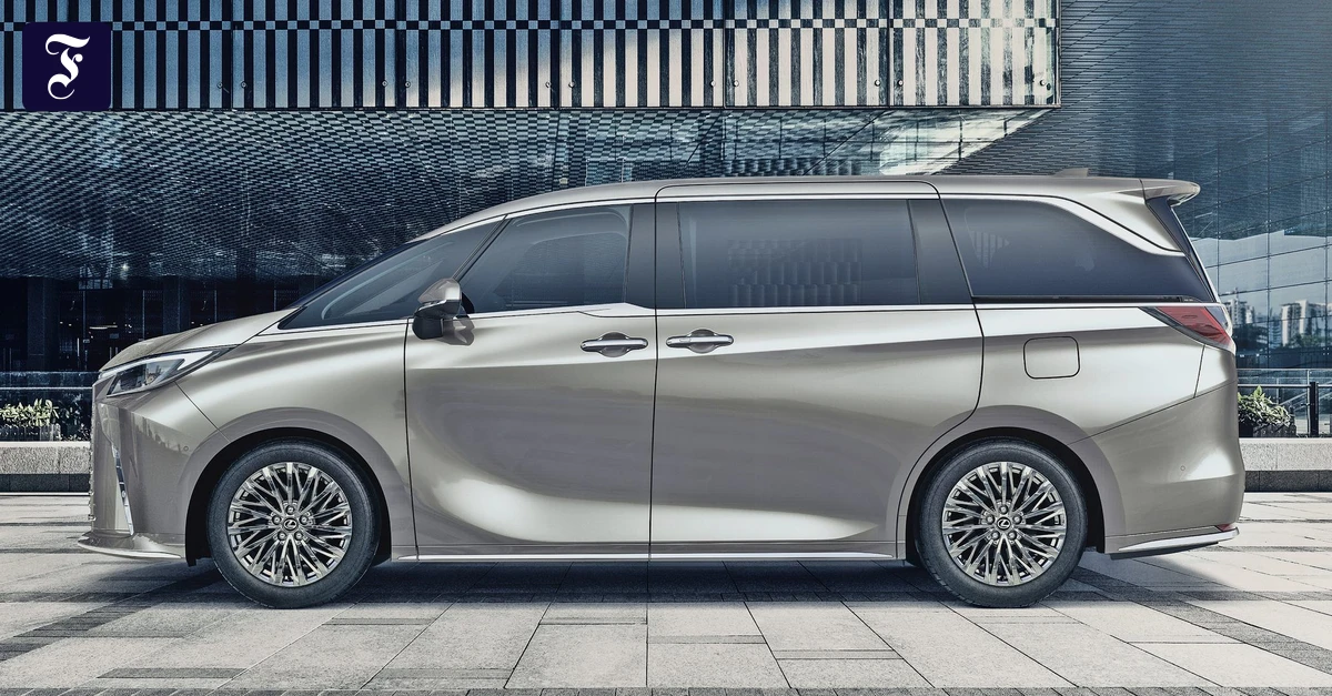 van-von-Lexus-Luxus-bewegt