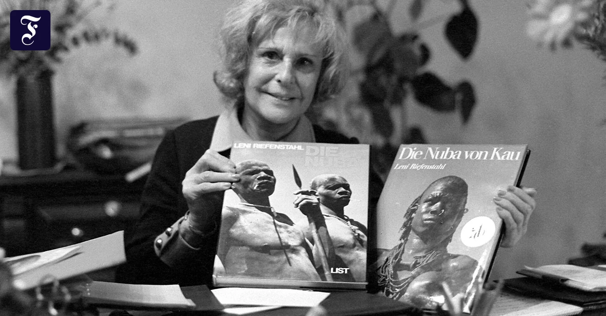 Nachlass Leni Riefenstahl: Was halten die Nuba von Leni Riefenstahls Fotos?