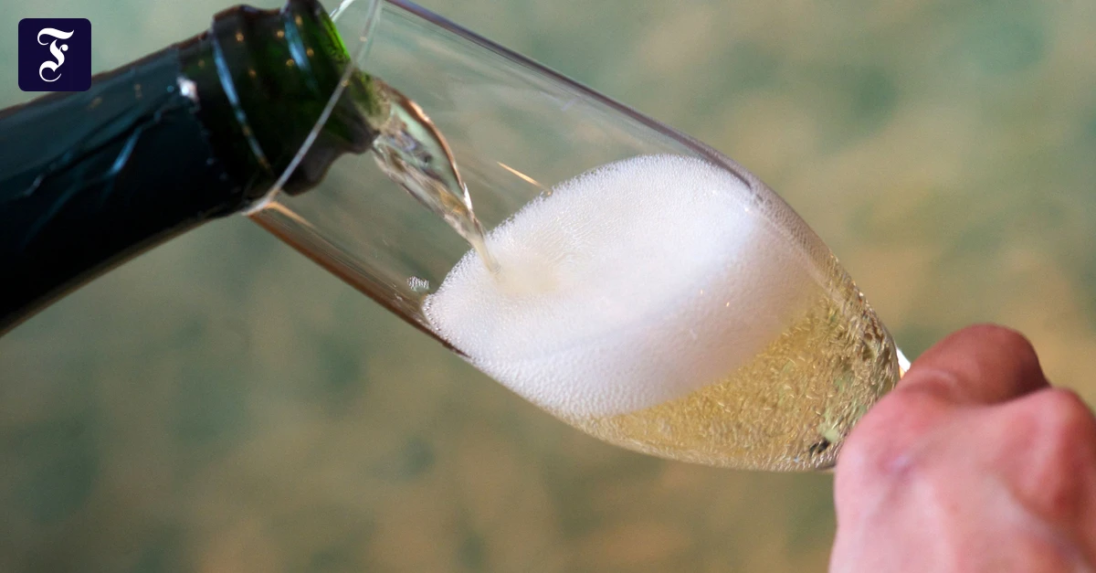 Sekt-Sol-ance-Halber-Alkohol-voller-Geschmack-