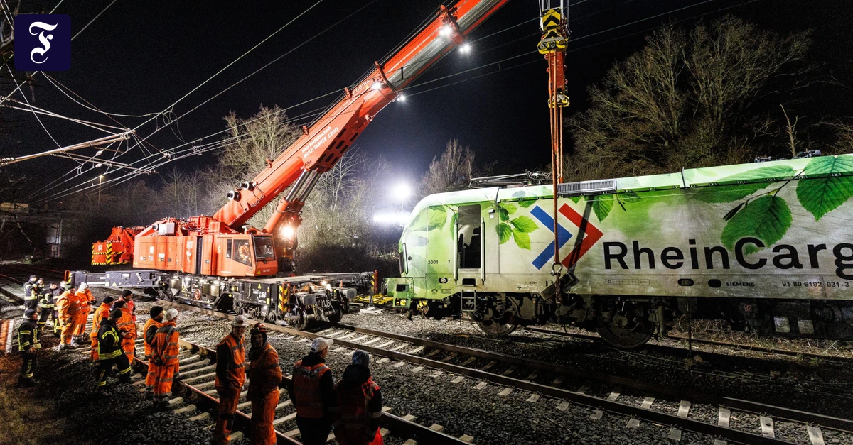 So-l-uft-die-Bergung-ab-Lok-down