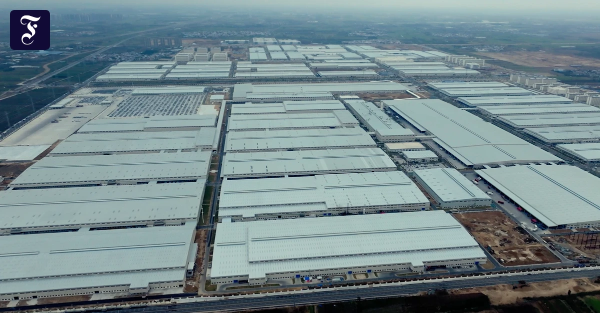 Foxconn-Apple-und-BYD-in-China-Zehn-bis-zw-lf-Stunden-am-Tag-f-r-600-Euro-im-Monat