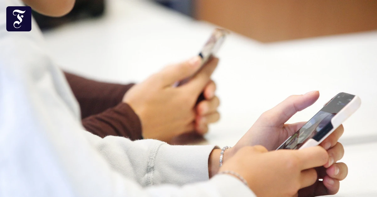 Handys in der Schule: Frauen-Union will digitale Schutzzonen bis Klasse 10