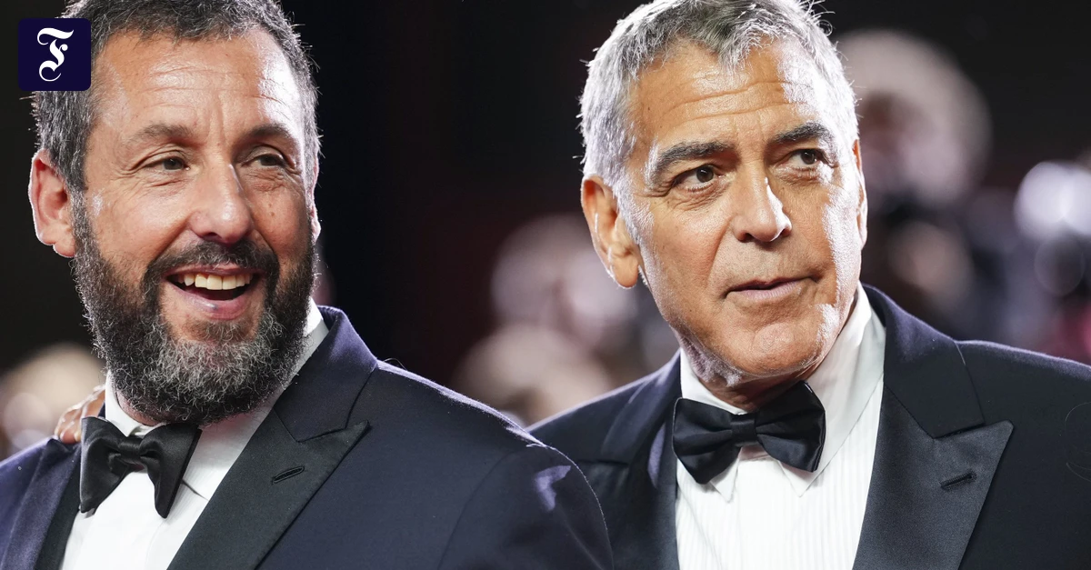 George-Clooney-Adam-Sandler-Ich-sag-Ihnen-Sie-wollen-nicht-mit-einem-Mann-in-Bikershorts-ringen-