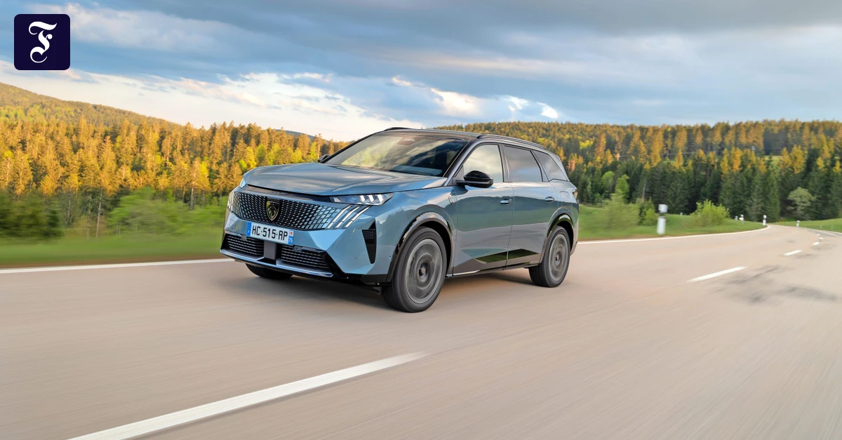 Fahrbericht-Peugeot-E-5008-Null-Zylinder-f-nf-Kinder