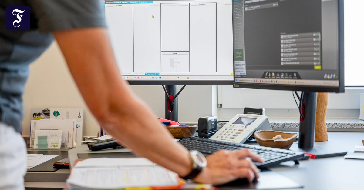 Kolumne-Mein-Urteil-Wann-k-nnen-Arbeitgeber-eine-Krankschreibung-pr-fen-lassen-