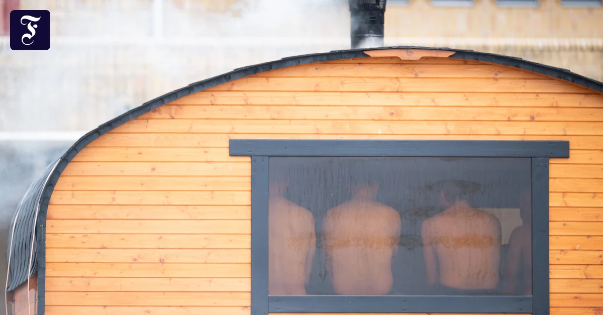 Der Trost der heißen Steine: Was uns die finnische Sauna über den Umgang mit der Hitze lehrt
