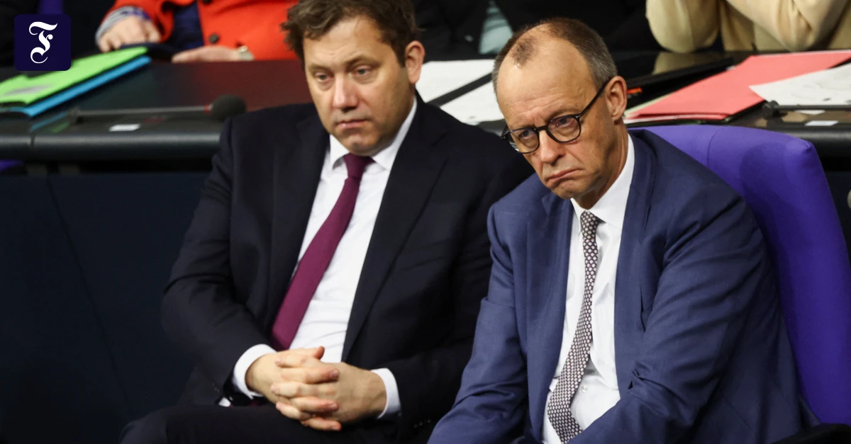 Lars Klingbeil und Friedrich Merz: Lautstarker Streit in der Koalition