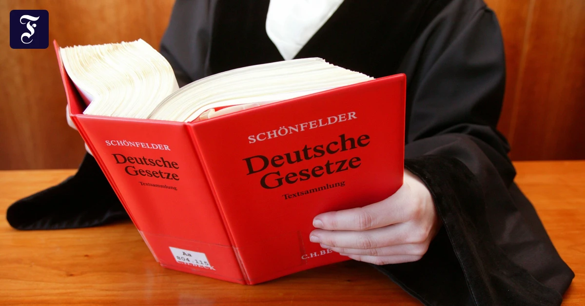 Alltag-in-der-justiz-Was-tun-die-22-000-deutschen-Richter-eigentlich-