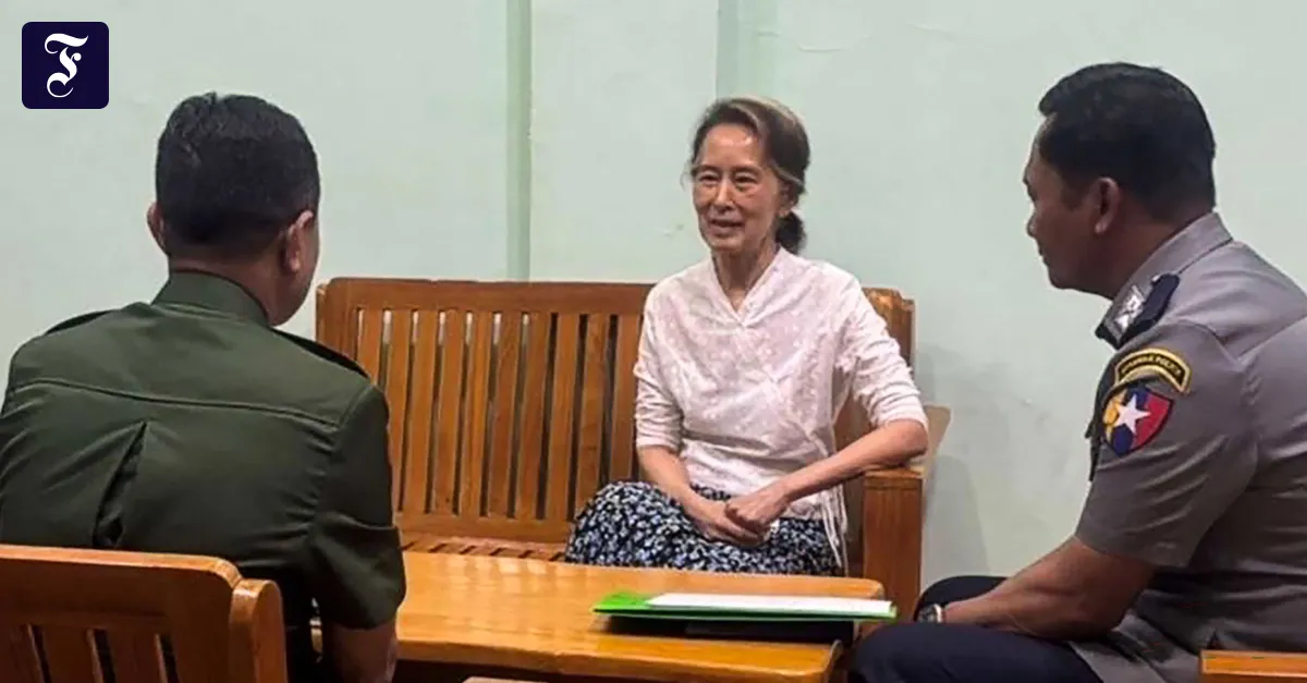 Media reports: Aung San Suu Kyi placed under house arrest