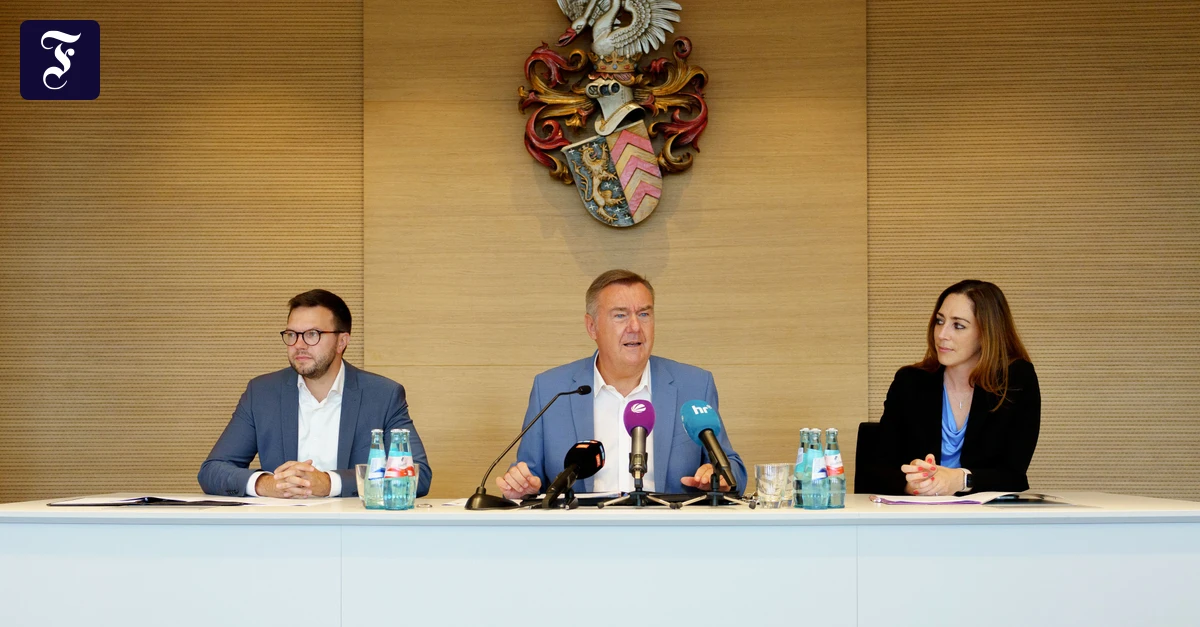 Dreierbündnis macht weiter: Das steht im Hanauer Koalitionsvertrag
