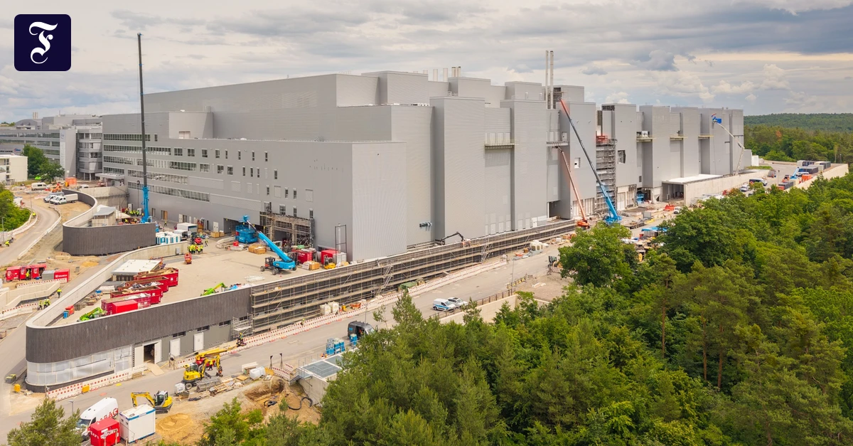 Infineon opens a factory like a fortress in Dresden