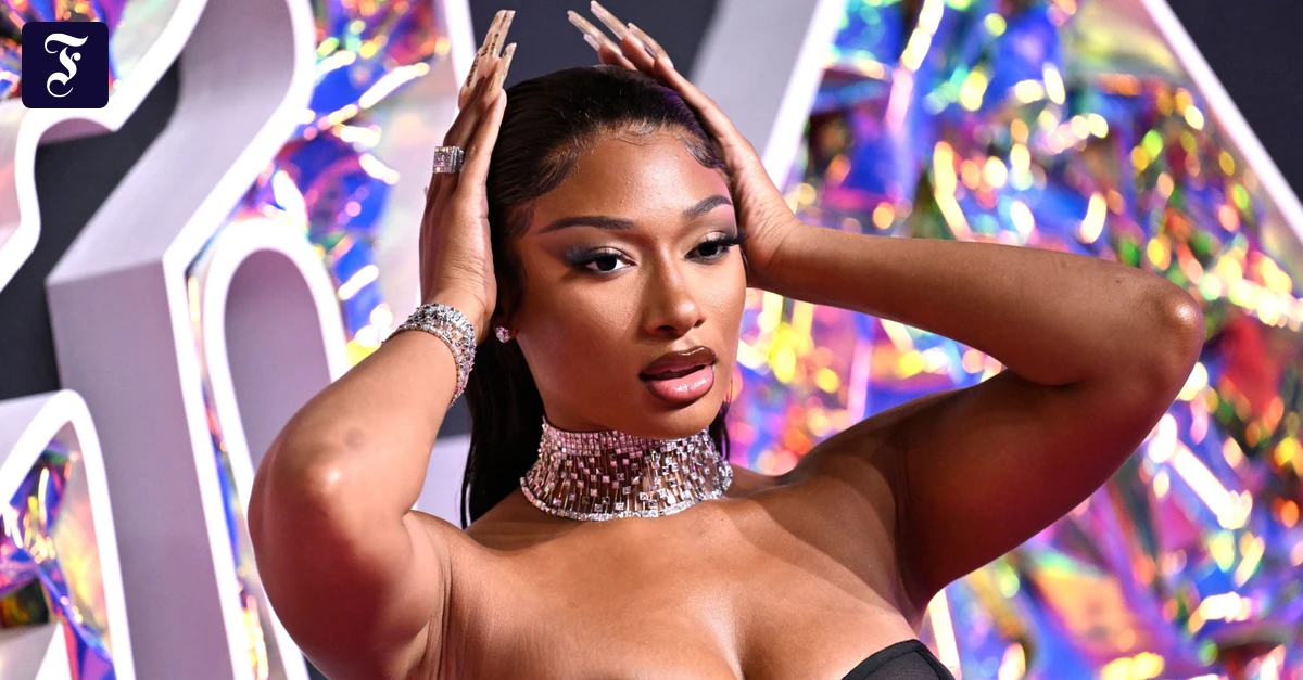 US-Rapperin: Megan Thee Stallion meldet sich nach Schwächeanfall zu Wort