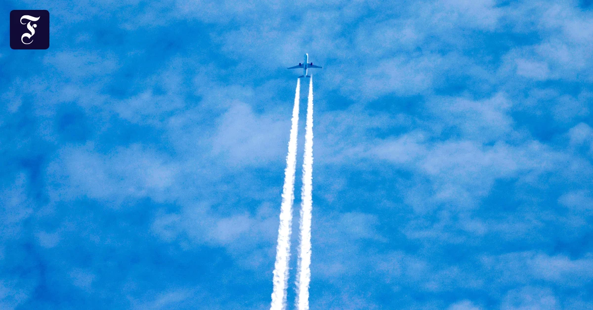 Krisenfolgen: Der Luftfahrt geht das Kerosin aus
