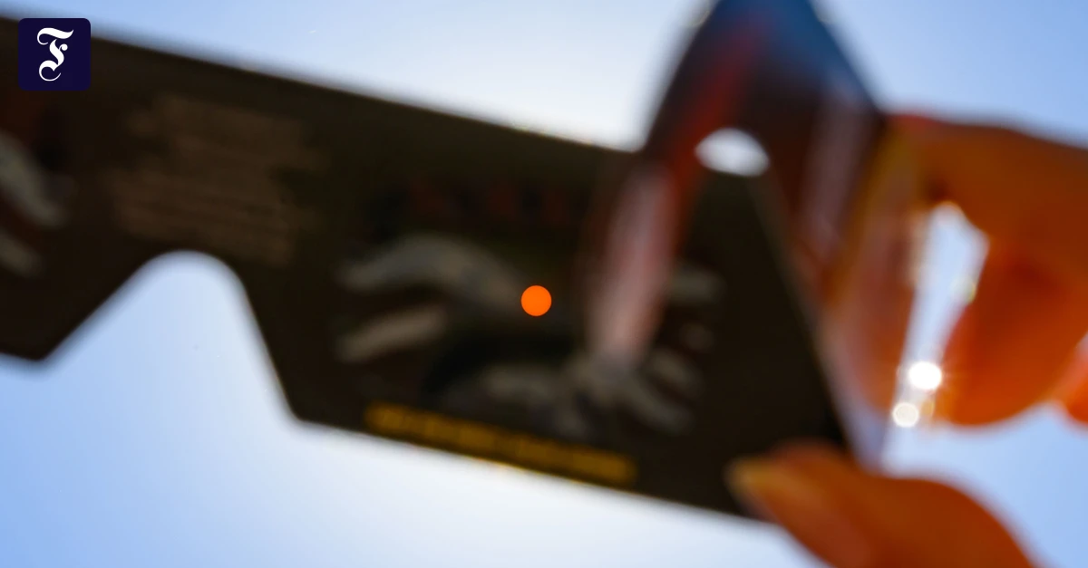 Liveblog Sonnenfinsternis: Fast in ganz Deutschland perfekte Wetterbedingungen für Sonnenfinsternis