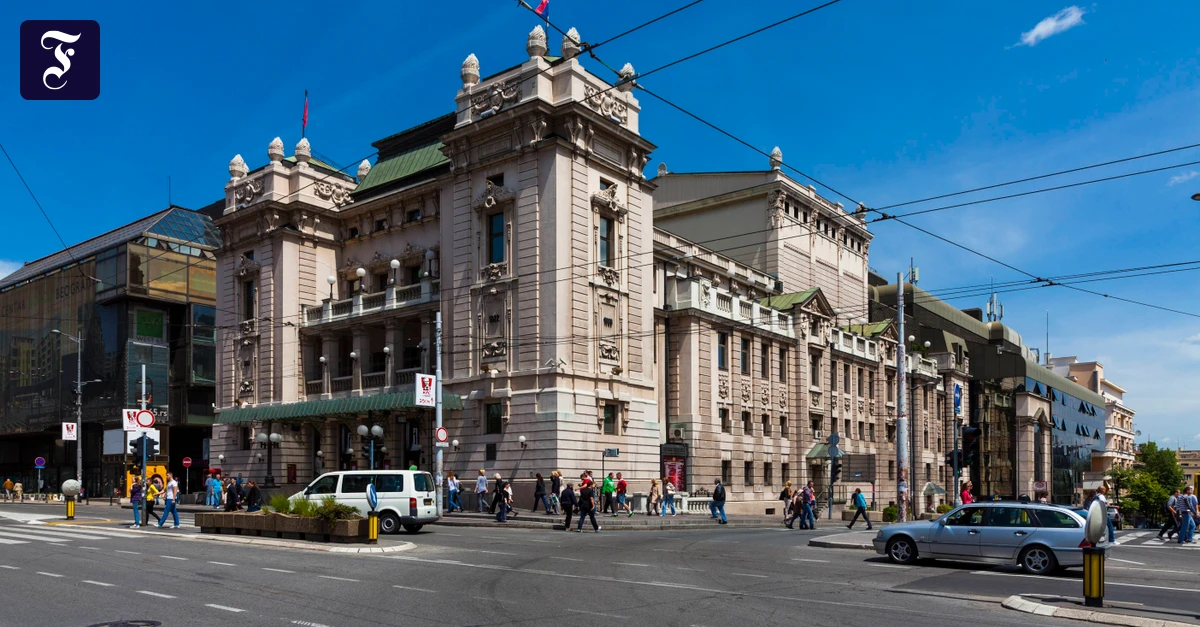 Roman-Nationaltheater-In-der-Finsternis-der-jugoslawischen-Eingeweide