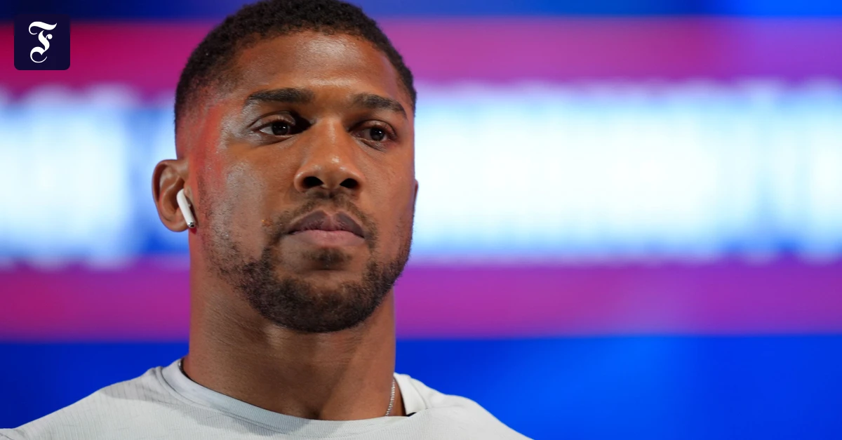 Ungl-ck-in-Nigeria-Box-Star-Joshua-in-Unfall-mit-zwei-Toten-verwickelt